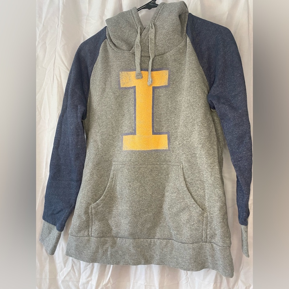 U of I sweater